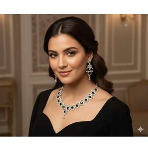 Conjunto de collar étnico moderno de latón de calidad de exportación con colgante decorativo para mujer y colección festiva disponible para la venta - Product Image 6