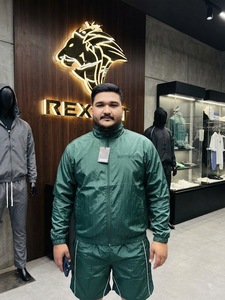 REXFIT SPORTS 2026 Ensemble veste et short en nylon personnalisé pour homme, survêtement léger color block pour la gym, l'entraînement et le streetwear - Product Image 2
