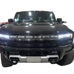 GMC HUMMER EV SUV 2024 Propulsé par des moteurs électriques, 2x AWD, Conduite à gauche, Sièges en cuir, Caméra de recul - Product Image 1