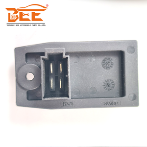 Nouveau Régulateur de résistance du moteur de soufflerie 1311115 XS4H-18B647-AA XS4H-18B647-BA 1012450 1066902 pour <span class=keywords><strong>Ford</strong></span> <span class=keywords><strong>Focus</strong></span> - Product Image 1