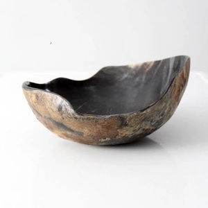 Tazón para Servir de Cuerno de Búfalo, Hecho a Mano por ILAHI, Ecológico, Desechable, Ligero, Apto para Lavavajillas, Estilo Americano - Product Image 1