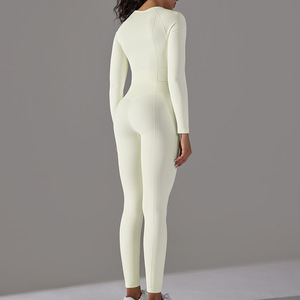 ชุดโยคะเอวสูงแบบ 2 ชิ้น เสื้อชั้นในและกางเกงเลกกิ้ง สำหรับออกกำลังกายและเล่นกีฬา ยืดหยุ่นสูง รับสกรีนโลโก้ - Product Image 3