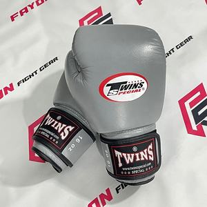 Gants de boxe Muay Thai personnalisés les plus vendus, toutes les couleurs disponibles, en cuir de vache véritable, pour le sparring et le kickboxing, Fairtex - Product Image 2