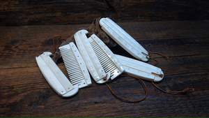 Peigne en corne de buffle polie, écologique, style animalier, logo personnalisable, créations naturelles de haute qualité, décoration intérieure et cadeaux - Product Image 3