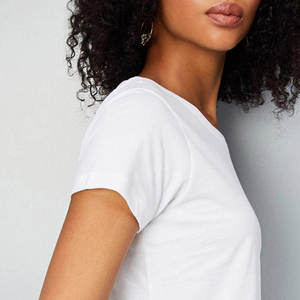 Low MOQ Trendy Streetwear Women's Cotton <b>Crop</b> T Shirt Breathable Quick Dry Short Sleeve Casual Tee Crew Neck Summer Gym <b>Top</b> - Product Image 3
