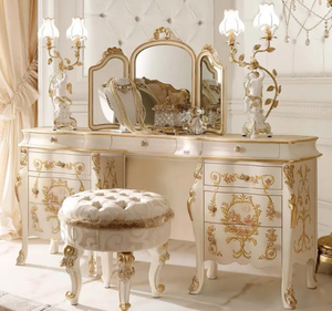 Juego de Dormitorio Clásico de Lujo Estilo Europeo, Cama King Size de Madera de Caoba Tallada a Mano, para Uso en Hoteles - Product Image 4