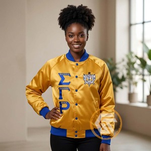 Chaqueta Universitaria Personalizada de la Hermandad Sigma Gamma Rho, Bordada en Satén, Acolchada, Resistente al Viento e Impermeable, de Alta Calidad y Transpirable para Mujer - Product Image 3