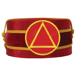 Élégant chapeau maçonnique en forme d'arche pour collection de insignes fraternels, chapeau maçonnique artisanal avec détails de fabrication raffinés - Product Image 1