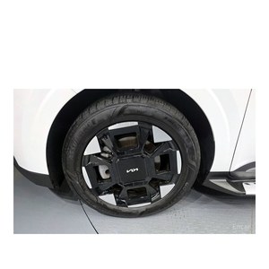 Kia Carnival HEV 9 places 2024, Limousine haut de gamme, 12 035 km, Boîte automatique, Sièges en cuir, Caméra de recul, Conduite à gauche - Product Image 5