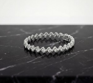 สร้อยข้อมือเงินแท้ชุบทองคำขาว ดีไซน์คลื่นคลาสสิกหรูหรา ประดับเพชรแล็บโกรว์ ระยิบระยับ หรูหรา สำหรับผู้หญิง - Product Image 6