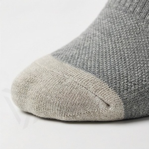 Crew Socks Gray Geometric Pattern Breathable Polyester Spandex Running Athletic Socks for Adults Spring Season - Product Image 6