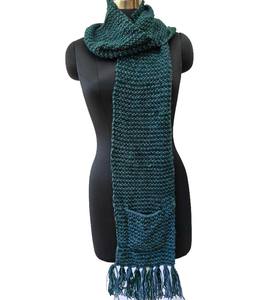 Écharpe tricotée unisexe sophistiquée - Enroulement en fil doux haute densité - Cache-cou tendance hiver avec logo personnalisé - Product Image 1