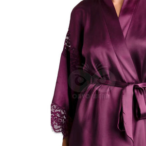 Peignoir en soie de qualité supérieure pour femmes, robe longue en satin doux, vêtements de nuit, logo personnalisé, vêtements de détente de luxe, fournisseur en gros - Product Image 4
