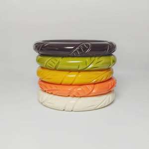 Brazalete de Resina Hecho a Mano, Regalo de Moda de la India - Product Image 1