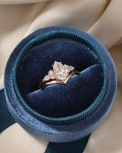 Bijoux de luxe en or 18 carats avec diamants | Bagues, colliers et boucles d'oreilles en or fin personnalisé | Diamants naturels certifiés - Product Image 3