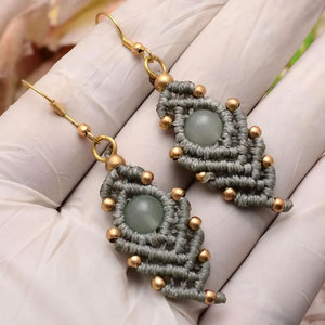 Boucles d'oreilles pendantes géométriques en macramé avec pierre naturelle sertie clos, plaqué or 22 carats, style bohème pour femme, à porter au quotidien - Product Image 2