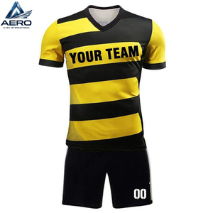 Uniforme de Fútbol de Nuevo Diseño al por Mayor, Personalizado, de Alta Calidad, Ligero y Transpirable para Hombre y Unisex - Product Image 3