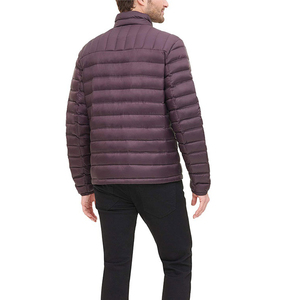 Chaqueta acolchada impermeable para hombre, con cremallera, elegante, para invierno, diseño ligero, perfecta para uso diario informal. - Product Image 4
