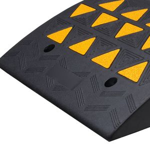 ทางลาดยางสำหรับขึ้นขอบถนนแบบรับน้ำหนักมาก 33069 ปอนด์/15 ตัน แพ็คคู่ ความสูง 6 นิ้ว ทางลาดข้ามสิ่งกีดขวาง ทางลาดลดความเร็วสำหรับทางเข้าออก  แผ่นยางกันกระแทกแบบมีรูระบาย - Product Image 2
