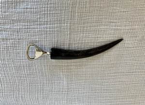 Ouvre-bouteille de luxe en corne de buffle, ustensile de bar rustique, cadeau pour les amateurs de bière, ouvre-bouteille en corne naturelle fait main - Product Image 4