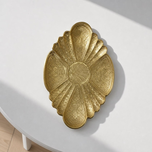 Plateau de service artisanal à un seul niveau, design moderne, compatible lave-vaisselle, en laiton de haute qualité, finition polie, facile à nettoyer, pour cuisine et bureau - Product Image 2