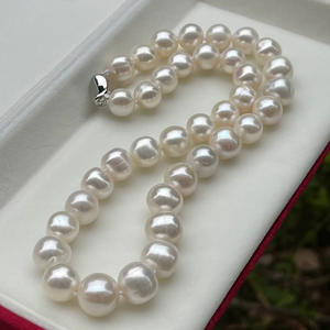 Conjunto de Collar con Perlas Grandes de Danshui, Cierre de Plata S925, Regalo del Día de la Madre, de Lago Yamashita - Product Image 1