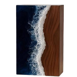 Urne funéraire artisanale en bois de rose pour cendres, boîte commémorative en bois motif vague océanique, souvenir - Product Image 1