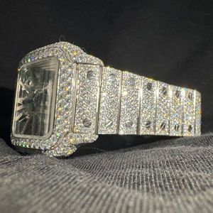 Reloj de Lujo Hip Hop con Diamantes de Moissanita Cuadrados de Cristal, Último Modelo 2026, Correa de Acero Inoxidable Totalmente Engastada, Pasa Prueba de Autenticidad, Venta al por Mayor EE. UU. y Reino Unido - Product Image 1