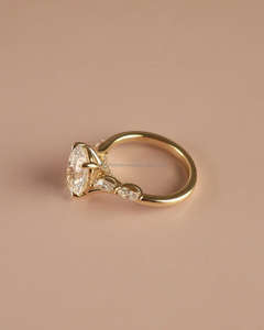 Anillo de compromiso de corte ovalado con certificación IGI personalizable CVD Lab, oro blanco/amarillo de 14K/18K, fiesta de boda Vintage con claridad de la VVS-VS - Product Image 4