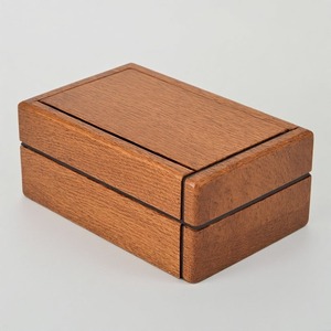 Estuche para Cigarros de Madera Sólida Hecho a Mano de Primera Calidad, Diseñado para un Almacenamiento Seguro y un Transporte Elegante de Cigarros de Alta Calidad - Product Image 2