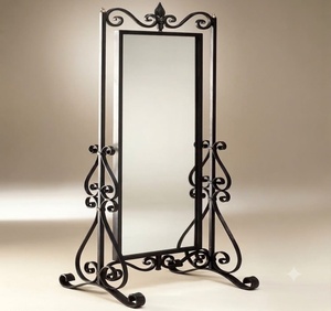 Miroir mural LED moderne haut de gamme avec cadre en fer forgé et design ovale fait main pour la décoration du couloir - Product Image 1