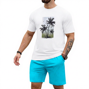 Camiseta Formal Blanca de Manga Corta para Hombre, Cuello Alto, Estampado de Palmeras, Tejido de Punto, Corte Regular, 100% Poliéster - Product Image 2