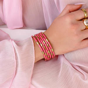 Pulseras de Latón con Baño de Oro y Resina Hechas a Mano para Mujer, Colección de Joyería de Moda al por Mayor, Diseño Premium, Tendencia para Bodas, IGI - Product Image 6