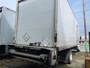 Tracteur routier diesel haute performance longue distance 6x4 avec cabine couchette pour le transport logistique sur autoroute - Product Image 4