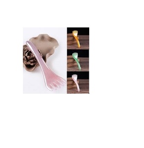 Peigne de massage en résine durable pour des soins capillaires, démêlage facile et routine de massage relaxant du cuir chevelu - Product Image 2