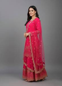 Elegante y Moderno Lehenga Choli de Tres Piezas con Bordado, de Secado Rápido, Hecho con Materiales Reciclados, para Fiestas y Bodas, con Lentejuelas - Product Image 3