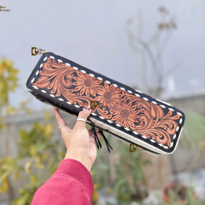 Nouvel Arrivage : Étui de Voyage en Cuir Repoussé à la Main Résistant à la Chaleur avec Fourrure, Idéal pour Lisseur et Outils Capillaires – Organisateur Parfait - Product Image 1