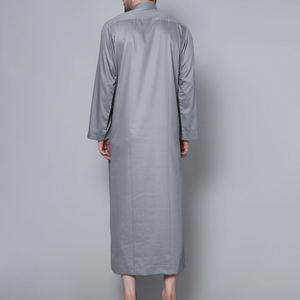 Thobe musulman pour homme, personnalisé, haut de gamme, décontracté, respirant, en polyester, longueur au sol, manches longues, toutes saisons, vente chaude - Product Image 6