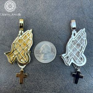 จี้ Charm_Jewells เงินแท้ 925 ประดับเพชรทรงบริลเลียนท์คัท โมอิสซาไนต์รูปมืออธิษฐาน จี้รูปกางเขน ชุบทอง 18K  จี้ศาสนาสำหรับทุกเพศ - Product Image 5