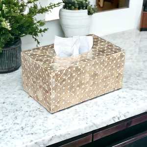 Boîte à mouchoirs en mosaïque de nacre Noble Pearl, support artisanal incrusté de nacre avec motif sur mesure pour intérieurs de luxe - Product Image 2