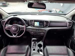 SUV compact 5 portes Diesel Automatique d'occasion 2017, modèle Sportage, véhicule urbain, toit ouvrant panoramique, HUD - Product Image 3