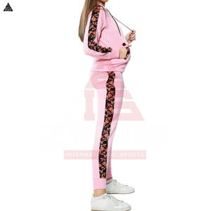 Nouveaux survêtements zippés pour femmes, de couleur unie, confortables, avec étiquette privée, en vente. Nouveauté : survêtements chauds pour femmes pour l'hiver. - Product Image 6