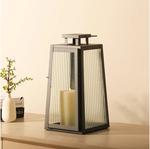 โคมไฟโลหะสีดำทรงสูงพร้อมกระบอกแก้วใสสำหรับตกแต่งบ้าน - Product Image 5