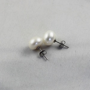 Pendientes de Plata S925 con Perlas Grandes para Mujer, Alta Calidad, Diseño Redondo Plano y Simple, Pendientes Completos con Diseño Dominante - Product Image 3