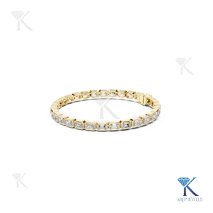 Bracelet tennis en diamant de laboratoire 4,00 x 2,00 MM taille émeraude serti clos en or massif, bijoux de luxe pour femme, idéal pour les mariages - Product Image 5