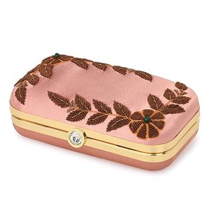 Pochette brodée faite à la main à prix abordable, sac à main ethnique traditionnel pour femme, idéal pour les fêtes, mariages et soirées - Product Image 5