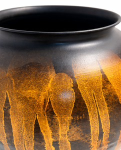 แจกันดอกไม้เหล็กดีไซน์หรูหรา สีดำออกซิไดซ์ พร้อมลวดลายทองคำเคลือบด้วยมือ สำหรับตกแต่งโต๊ะในห้องนั่งเล่นหรือห้องนอน - Product Image 4