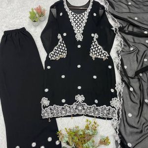 Ensemble de costume palazzo brodé de sequins en georgette pour femme – Tenue ethnique haut de gamme pour fêtes et occasions traditionnelles - Product Image 3