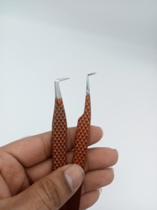 Pinzas de Precisión para Pestañas con Logotipo Personalizado al por Mayor, Marca Personalizada, Punta Suave, Modelo 799, Hechas en Pakistán para el Cuidado de las Pestañas - Product Image 6