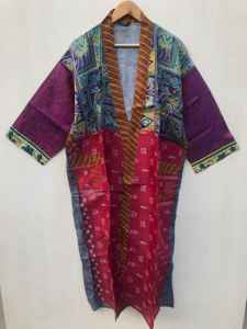 เสื้อคลุมอาบน้ำผ้าไหมเนื้อนุ่มหลากสี ยี่ห้อ Regal House Wear ชุดนอน เสื้อคลุมสไตล์อินเดีย วินเทจ ทำจากผ้าไหมซารีรีไซเคิล ขายส่ง - Product Image 5